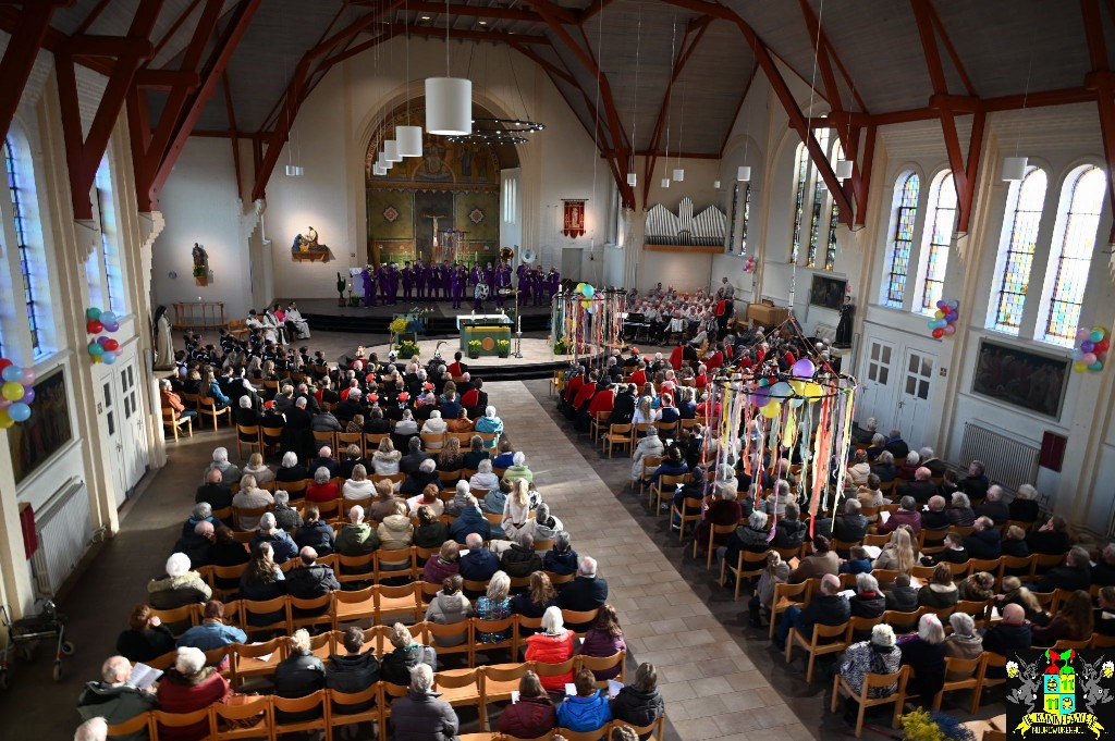 ../Images/Kerkmis 66 jaar Kaninefaaten 074.jpg